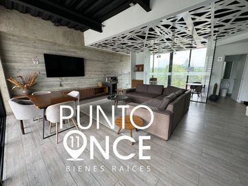 Loft con balcón en venta en Av. Revolución.