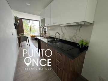 Loft con balcón en venta en Av. Revolución.