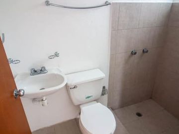 CASA EN VENTA EN JACARANDAS TRES MARIAS, MORELIA