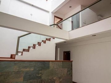 CASA EN VENTA EN JACARANDAS TRES MARIAS, MORELIA