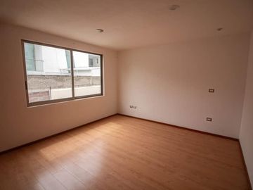 CASA EN VENTA EN JACARANDAS TRES MARIAS, MORELIA