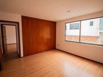 CASA EN VENTA EN JACARANDAS TRES MARIAS, MORELIA