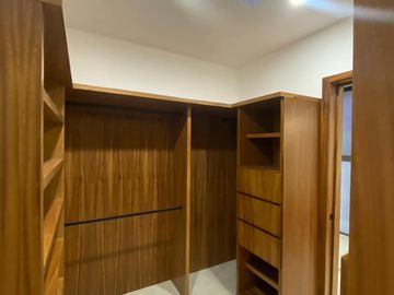 CASA EN VENTA LOS ROBLES