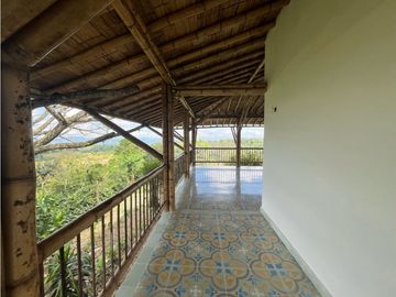 VENDO HERMOSA FINCA EN FILANDIA