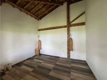 VENDO HERMOSA FINCA EN FILANDIA