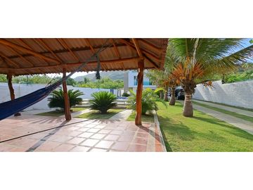 SE VENDE HERMOSA CABANA EN SANTA VERONICA