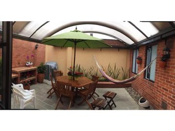 LINDA CASA EN CHIA, LUGAR DE ALTA VALORIZACIÓN.