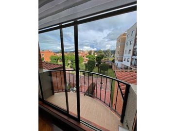 LINDA CASA EN CHIA, LUGAR DE ALTA VALORIZACIÓN.