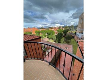 LINDA CASA EN CHIA, LUGAR DE ALTA VALORIZACIÓN.