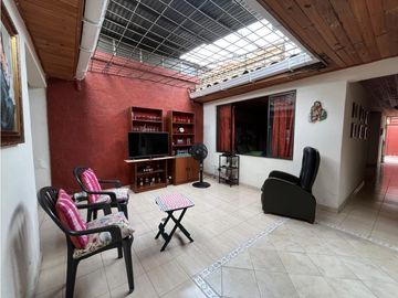 VENTA CASA TEMPLETE-EUCARISTICO SUR CENTRAL CALI