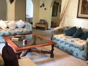 BELLA CASA CON PISCINA Y TERRAZAS EN EXCELENTE UBICACIÓN EN RINCONADA