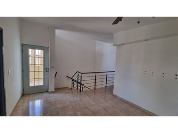 LAS CUMBRES / PH VISTAS DEL LAGO / 3 HABITACI. / 267m2 / TERRAZA / YG