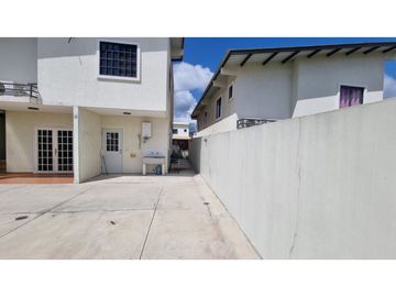 LAS CUMBRES / PH VISTAS DEL LAGO / 3 HABITACI. / 267m2 / TERRAZA / YG