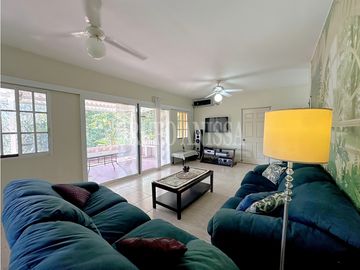 OPORTUNIDAD! Se Vende Casa de esquina Altos del María
