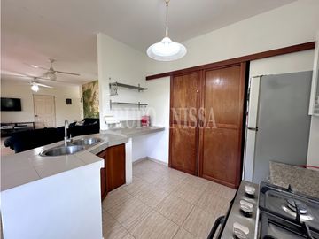 OPORTUNIDAD! Se Vende Casa de esquina Altos del María
