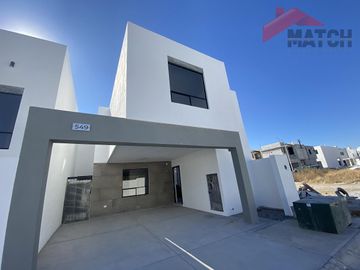Casa en Venta en Privanzas Mirasierra