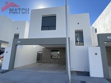 Casa en Venta en Privanzas Mirasierra