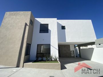 Casa en Venta en Privanzas Mirasierra