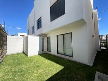 Casa en Villas del Campo
