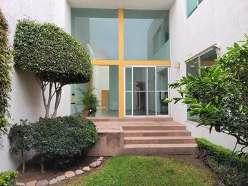 Casa RAMA1 en  Venta en Lomas Altas