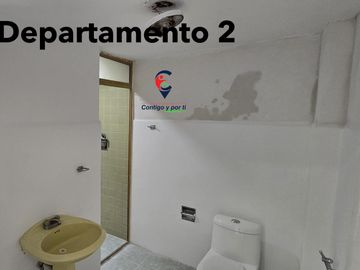 EDIFICIO - OLIVAR DEL CONDE. – EDIFICIO con 3 departamentos independientes