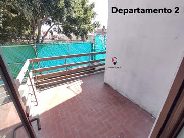 EDIFICIO - OLIVAR DEL CONDE. – EDIFICIO con 3 departamentos independientes