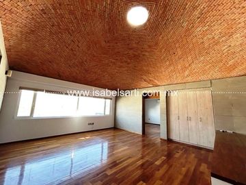 CASA EN VENTA EN MISIÓN CONCÁ