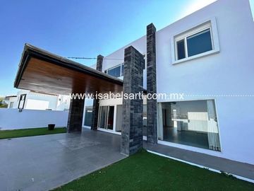 CASA EN VENTA EN MISIÓN CONCÁ