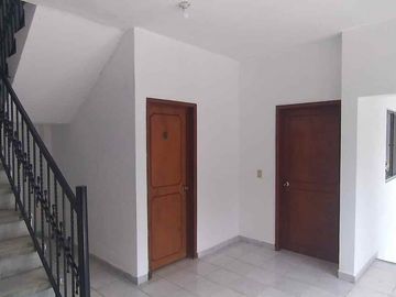 Venta de Casa Sola con Locales Comerciales Ahuatepec