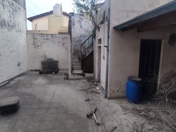 Casa PH en venta en Ramos Mejia Sur