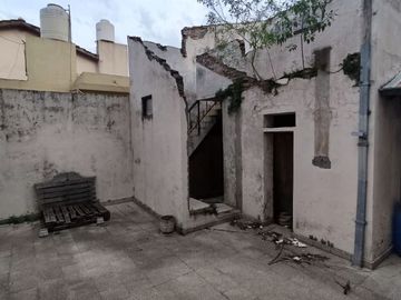 Casa PH en venta en Ramos Mejia Sur