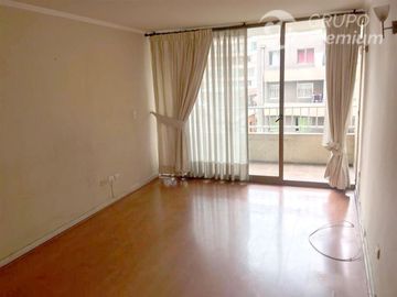 Departamento en Venta en Cercano a metro Santa Lucía, entre Curicó y Antonio Tocornal