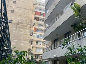 Departamento en Venta en Cercano a metro Santa Lucía, entre Curicó y Antonio Tocornal