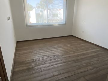 Venta casa en Fracc. Altavista. Entrada a Lomas I, Periférico y Atlixcayotl