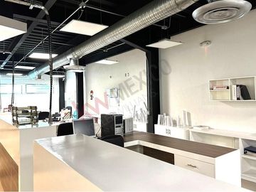 Venta de Espacio Corporativo en excelente ubicación de Qro
