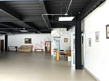 Venta de Espacio Corporativo en excelente ubicación de Qro