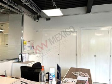 Venta de Espacio Corporativo en excelente ubicación de Qro