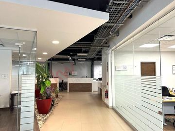 Venta de Espacio Corporativo en excelente ubicación de Qro