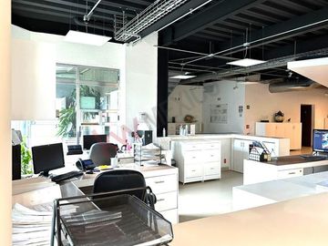 Venta de Espacio Corporativo en excelente ubicación de Qro