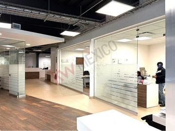 Venta de Espacio Corporativo en excelente ubicación de Qro