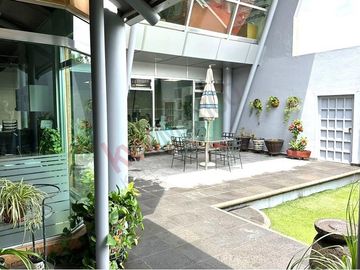 Venta de Espacio Corporativo en excelente ubicación de Qro