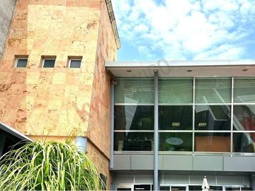 Venta de Espacio Corporativo en excelente ubicación de Qro
