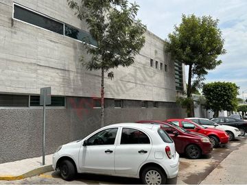 Venta de Espacio Corporativo en excelente ubicación de Qro