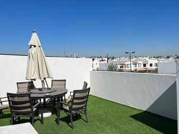 HERMOSA CASA EN VENTA EN ZONA AZUL LOMAS DE ANGELOPOLIS, PARQUE HABANA, SAN ANDRES CHOLULA, PUEBLA