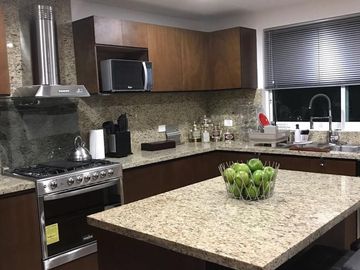 HERMOSA CASA EN VENTA EN ZONA AZUL LOMAS DE ANGELOPOLIS, PARQUE HABANA, SAN ANDRES CHOLULA, PUEBLA