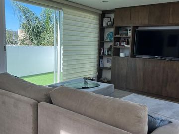 HERMOSA CASA EN VENTA EN ZONA AZUL LOMAS DE ANGELOPOLIS, PARQUE HABANA, SAN ANDRES CHOLULA, PUEBLA