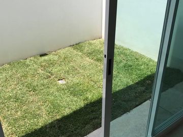 HERMOSA CASA EN VENTA EN ZONA AZUL LOMAS DE ANGELOPOLIS, PARQUE HABANA, SAN ANDRES CHOLULA, PUEBLA