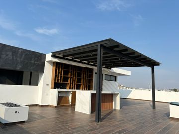 CASA EN VENTA EN LOMAS DE ANGELÓPOLIS
