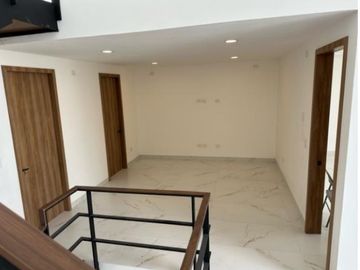 CASA EN VENTA EN LOMAS DE ANGELÓPOLIS