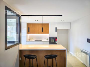 Venta departamento 3 dormitorios con cochera